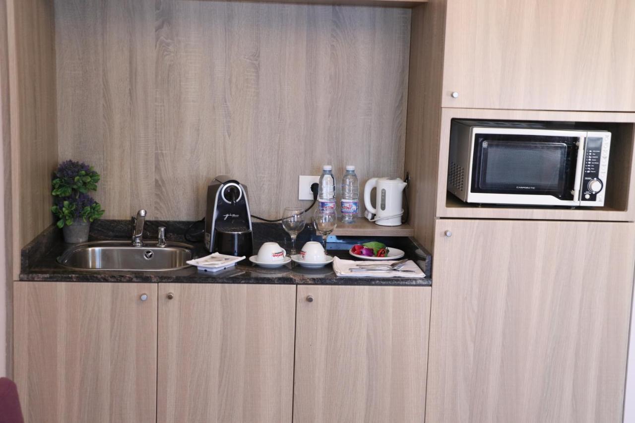 Hotello Guest Suites Jounieh Exterior foto