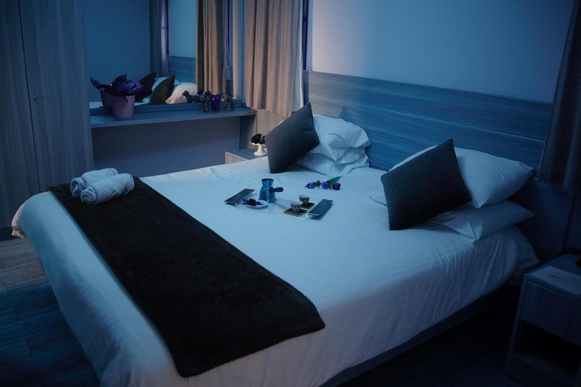 Hotello Guest Suites Jounieh Exterior foto
